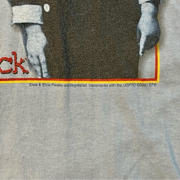 Vintage 2001 Elvis Presley Little Boy to Rock N Roll Legend T-Shirt Size Medium - Picture 3 of 4
